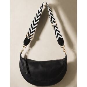 Anthropologie Urban Originals Luna Black Slouchy Vegan Leather Crescent Hobo Bag